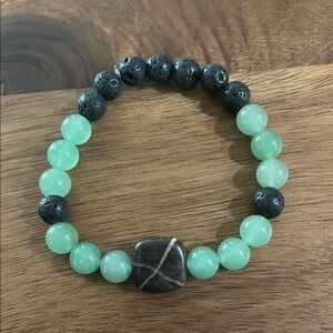 Green and Black Natural Beaded Bracelet